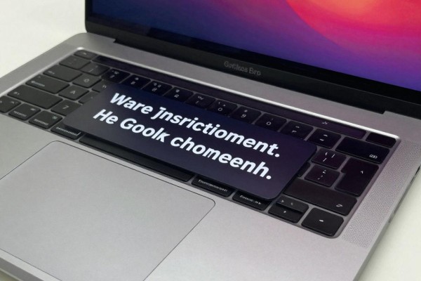 Mac Pro触控栏有没有歌词显示能力