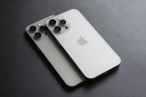 iPhone 12 Pro Max比11 Pro Max强在哪？