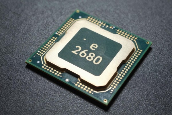 e5 2680相当于哪款CPU