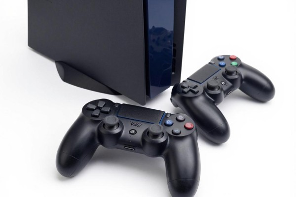 PS4手柄如何与主机配对