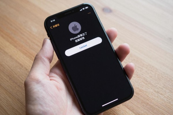 iPhone屏幕密码忘了能解锁吗?