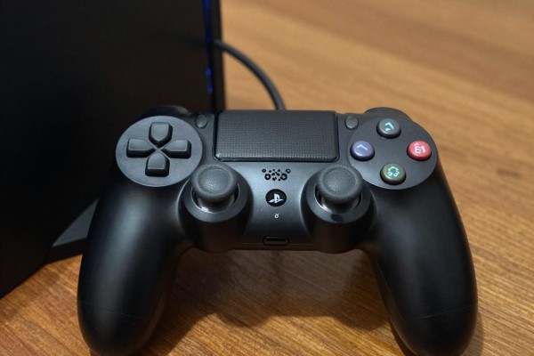 PS4手柄连主机步骤是什么
